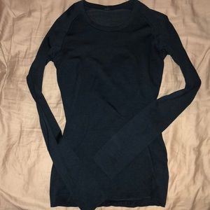 lululemon shirt size 4 Navy Blue